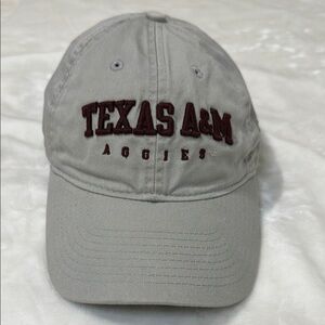 Adidas Gray and Marron  TEXAS A&M hat